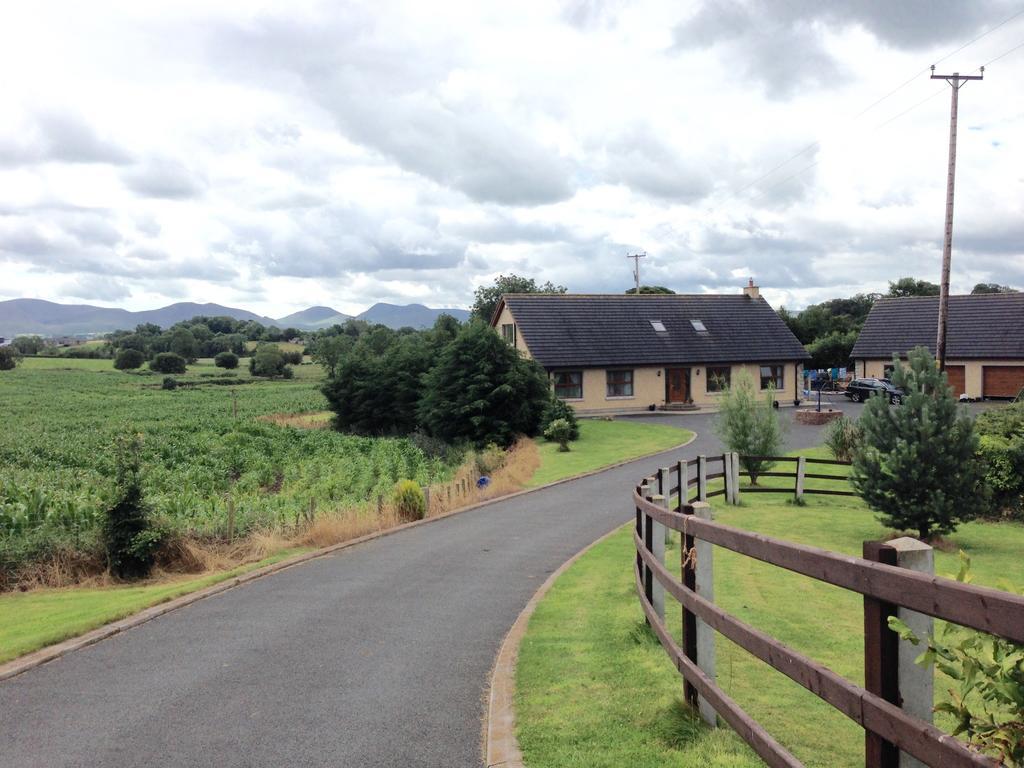 Leigh House Bed And Breakfast Ballyroney エクステリア 写真