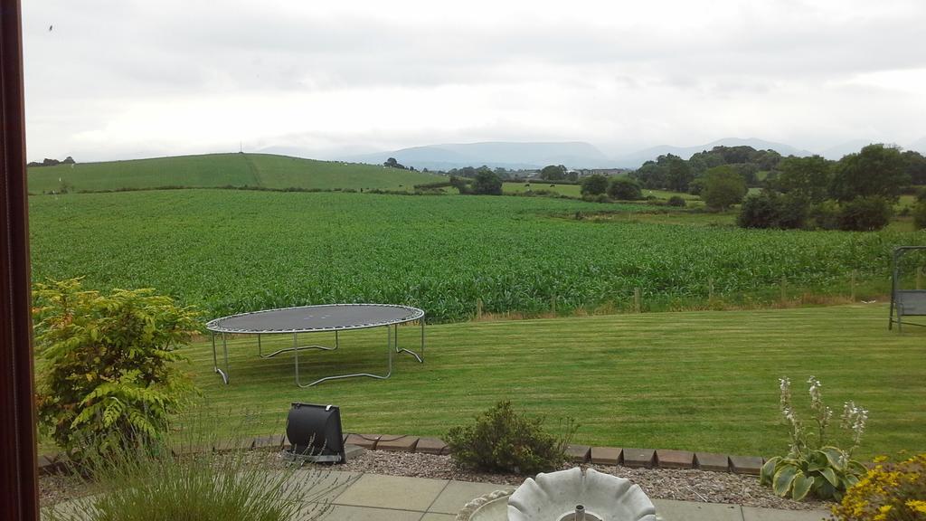 Leigh House Bed And Breakfast Ballyroney エクステリア 写真